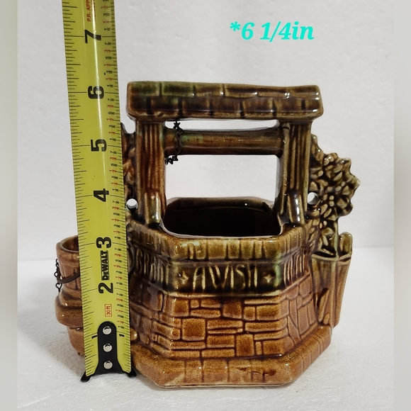 1950's McCoy Wishing Well Indoor Planter! - Picture 11 of 12